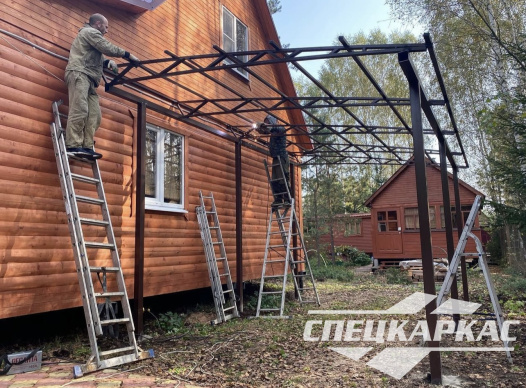 Навес для автомобиля к дому из поликарбоната №86 - фото 1814